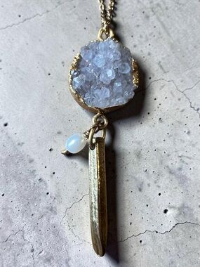 Gold Druzy & Pearl Pendant Necklace - White Druzy Drop